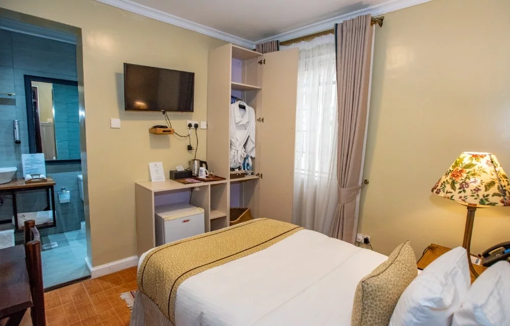 Compact Rooms